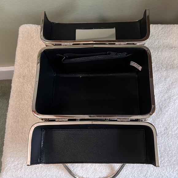 Designer Inspired Train Case With Silver Fabric With Shoe Detail Metal Clasp - Picture 6 of 6